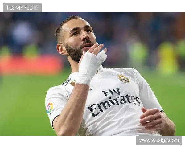 足球界3号球星是谁 他在场上有哪些不为人知的精彩表现